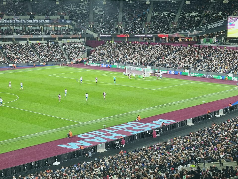 2026-27 UFC终极格斗冠军赛 · 乐鱼端